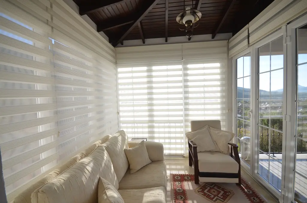 Enclosed terrace